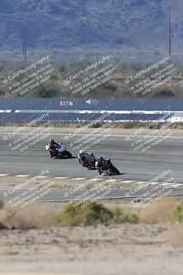 media/Nov-16-2025-Race Pace (Sun) [[8c5fa54630]]/Non Verified Riders (1st 20 Minutes)/1-Turn 14 (10am)/